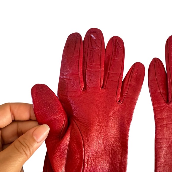 Vintage Saks Fifth Avenue Genuine Leather Womens Red Gloves Size 7 - Picture 3 of 11